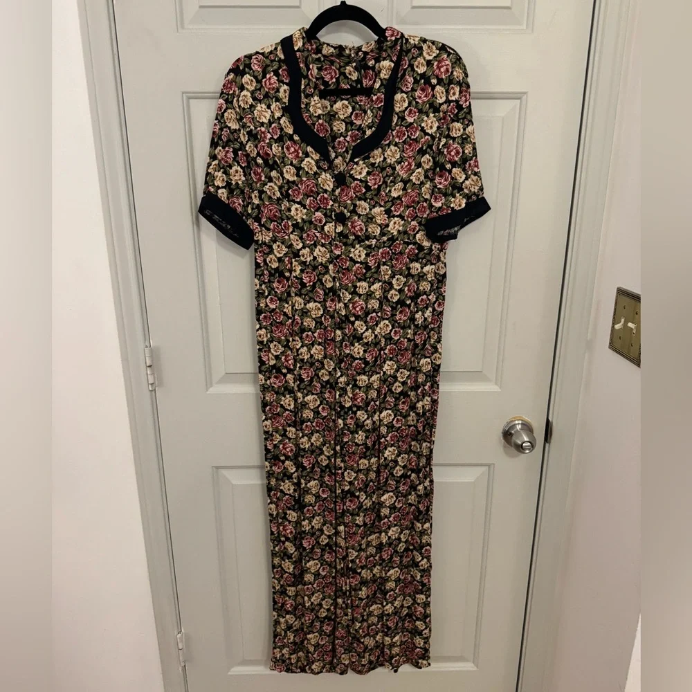 Short Sleeve Floral Jumpsuit Size 10